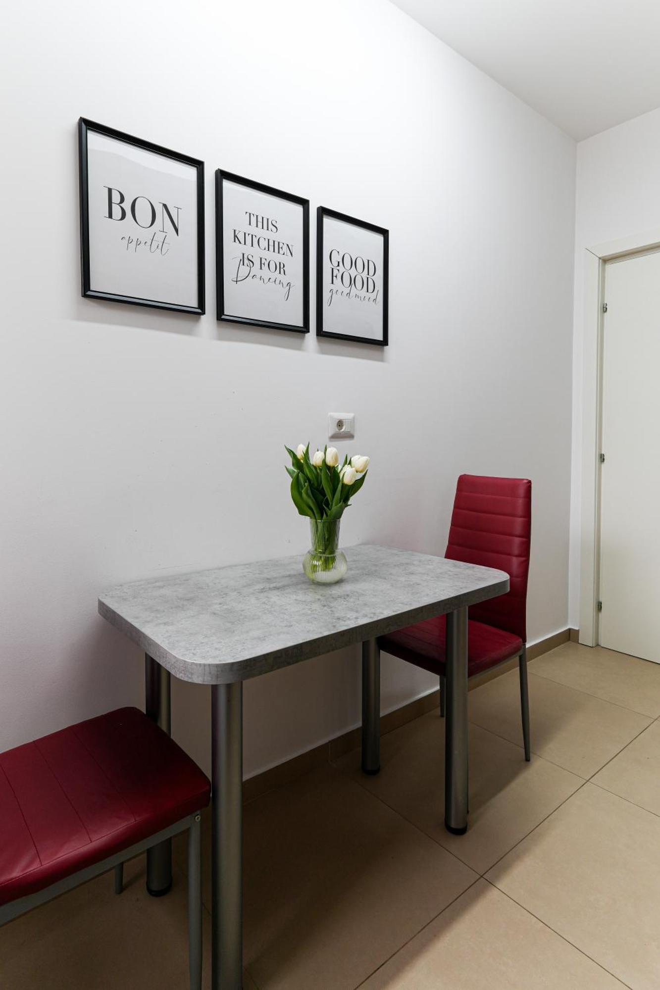 Amalia - Quiet 1Br Apartment With Parking & Wi-Fi Βουκουρέστι Εξωτερικό φωτογραφία